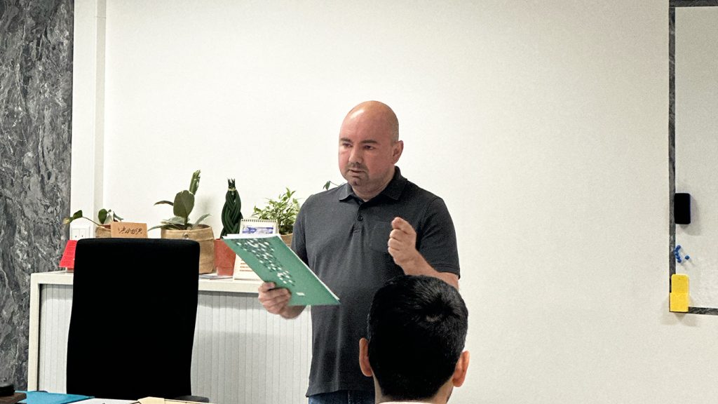 Sertifika töreninden kare 1